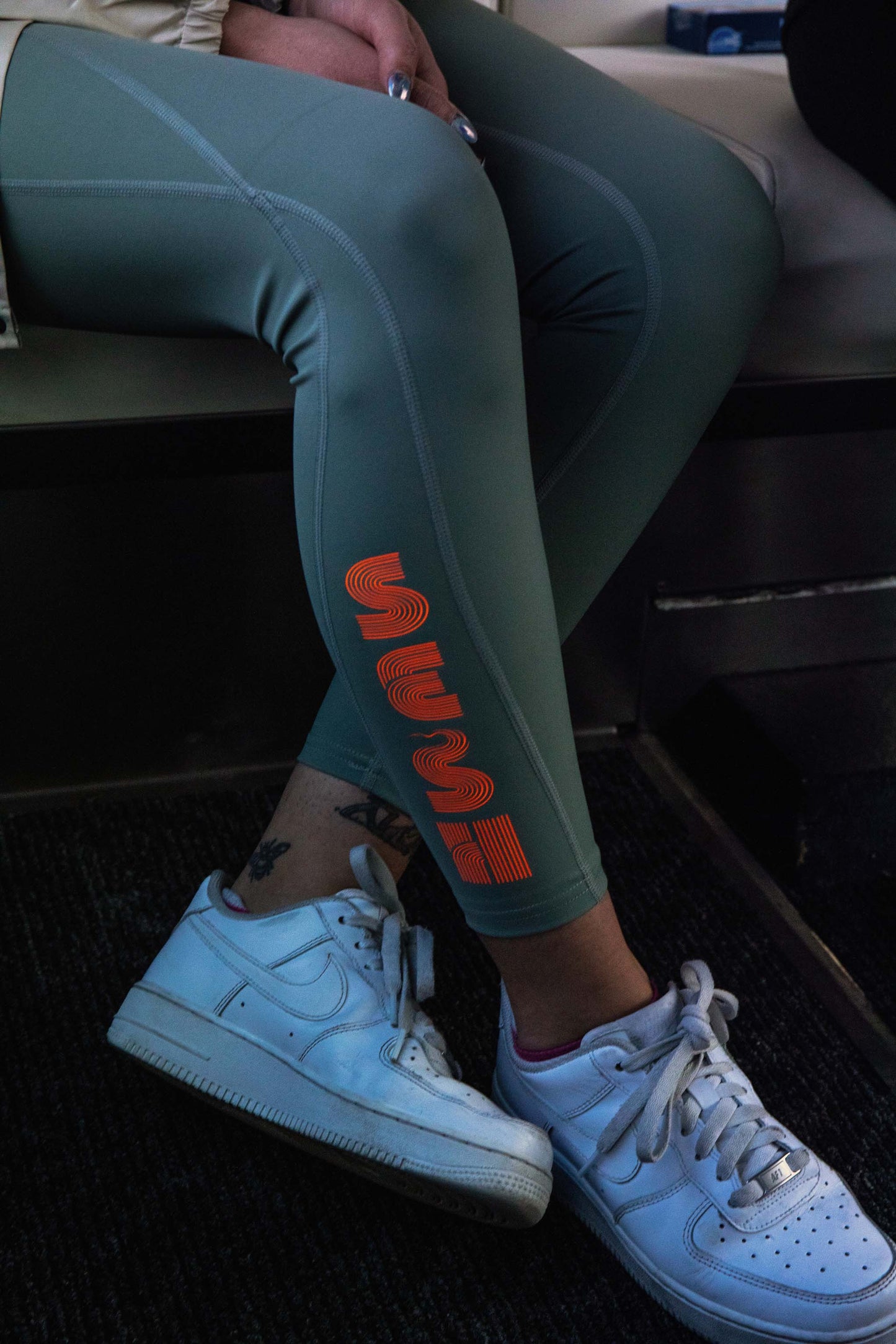 SESH Cropped Active Wear Leggings With Pockets